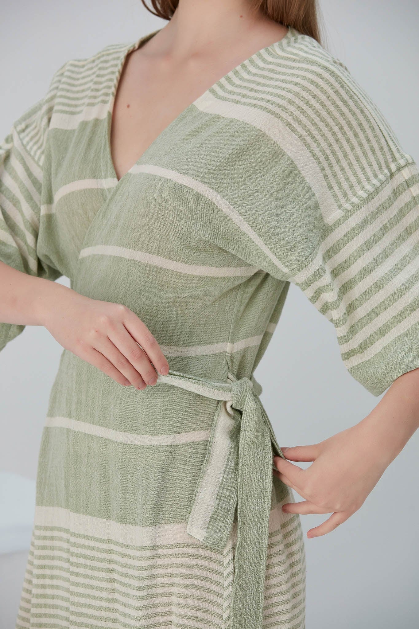 Begonville Elbise Nala Ketenli Kruvaze Uzun Elbise - Dylan Yeşil