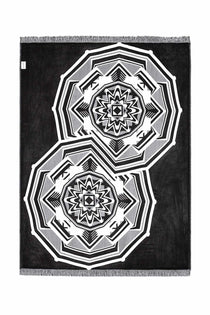 Begonville Koltuk Örtüsü Siyah & Beyaz Serisi Pamuk Örtü - Mandala
